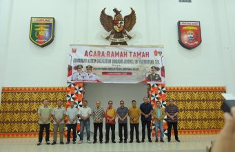Ramah Tamah Forkopimda dan Sekda Lambar Bersama Komandan Korem 043 Gatam
