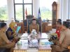 BUPATI PESISIR BARAT TERIMA AUDIENSI PMI, BAHAS BANTUAN BERAS UNTUK KORBAN BENCANA
