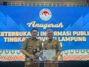 PEMKAB PESIBAR RAIH PENGHARGAAN KABUPATEN/KOTA INFORMATIF