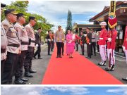 Pedang Pora Warnai Pisah Sambut Kapolres Lampung Barat