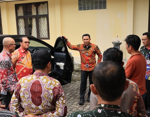 Warga Boleh Pakai Mobil Dinas Camat Buat Acara Nikah Dan Berobat
