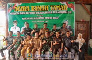 BUPATI-WAKIL BUPATI PESIBAR SAMBUT KUNKER DANREM KE PESIBAR