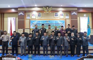 BUPATI DEDI IRAWAN HADIRI RAPAT PARIPURNA AGENDA PERSETUJUAN TIGA RANPERDA USUL KEPALA DAERAH