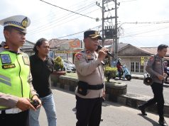 Polres Lampung Barat Amankan Aksi Unjuk Rasa LSM Laskar NKRI di Kejaksaan Negeri Lampung Barat