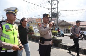 Polres Lampung Barat Amankan Aksi Unjuk Rasa LSM Laskar NKRI di Kejaksaan Negeri Lampung Barat